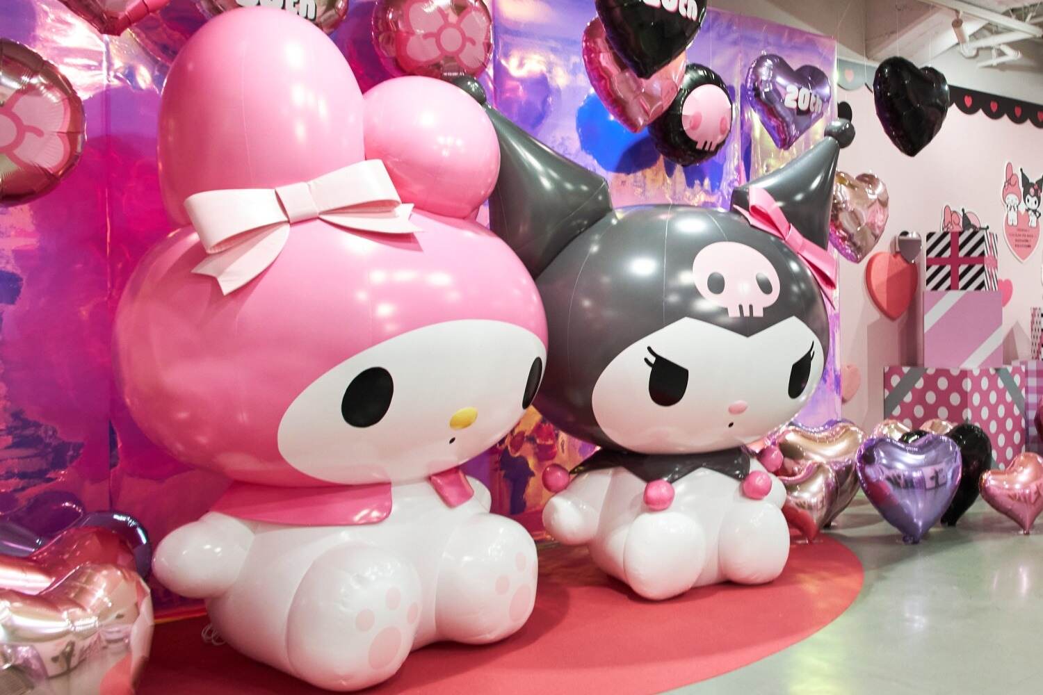 マイメロディ｜マイメロディ＆クロミのアニバーサリー展覧会、“メロクロ”巨大バルーンや限定グッズが名古屋パルコに