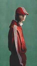 アディダス オリジナルス×アヴァヴァヴ、“ぷっくり厚底”スニーカー＆プリーツ連なるトラックパンツ｜写真18