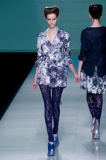 圧巻の美しさ！ミクロの世界をテクスチャーで表現-ソマルタ(SOMARTA)、2011年春夏コレクション｜写真27