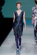 圧巻の美しさ！ミクロの世界をテクスチャーで表現-ソマルタ(SOMARTA)、2011年春夏コレクション｜写真28