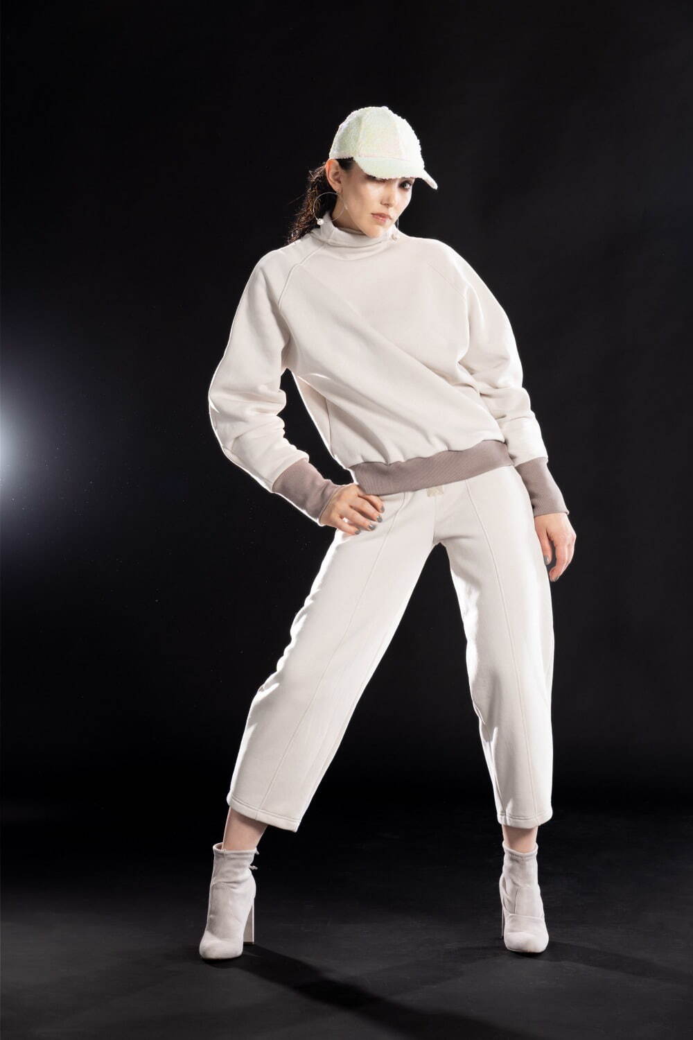 アユミミツカネ(ayumi.mitsukane) 2025-26年秋冬ウィメンズコレクション シルエット - 写真29