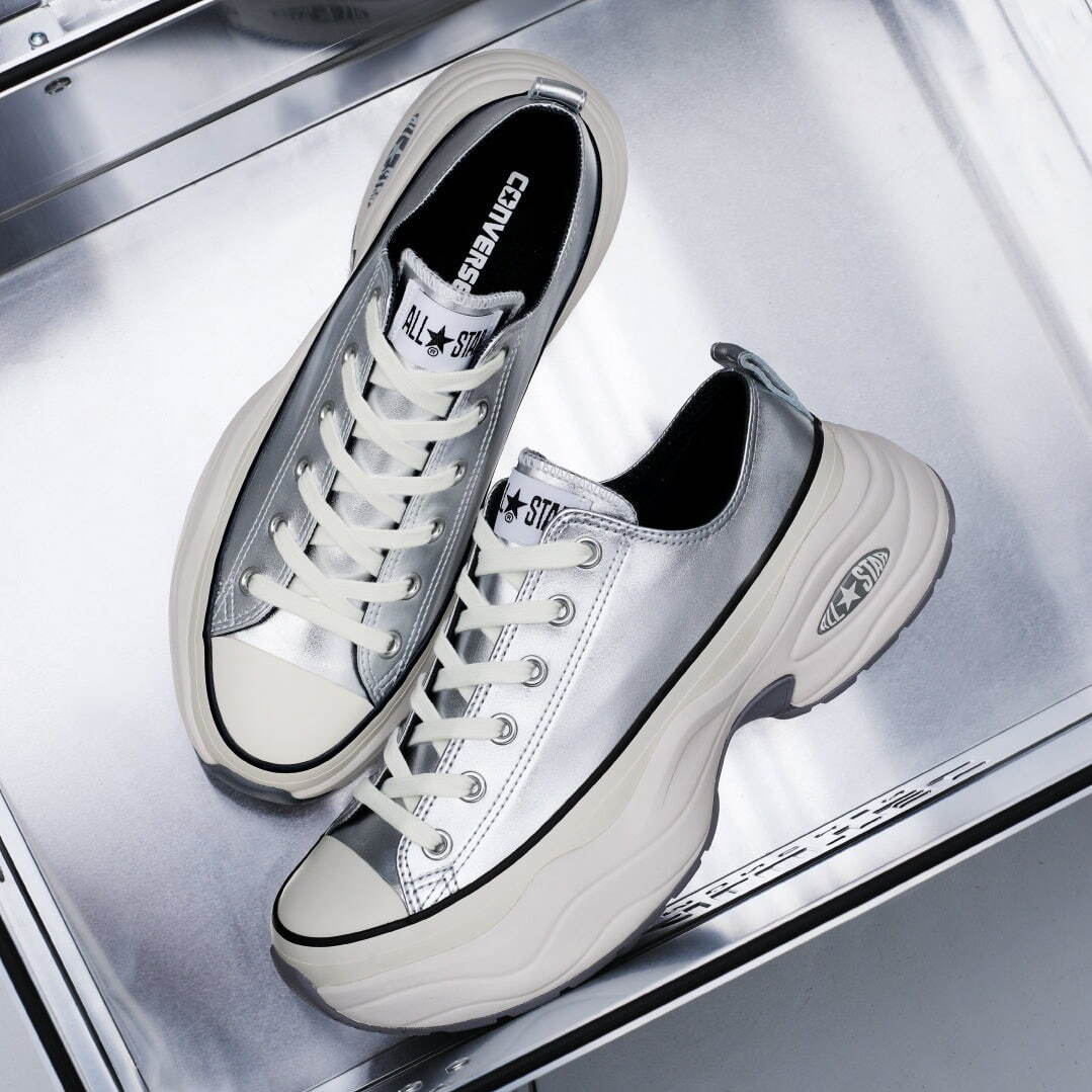 「オールスター サージトレーナー LE OX」19,800円