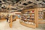文喫の新旗艦店「ブンキツ トーキョー」ニュウマン高輪に、約10万冊の本とエリア最大級カフェラウンジ｜写真6