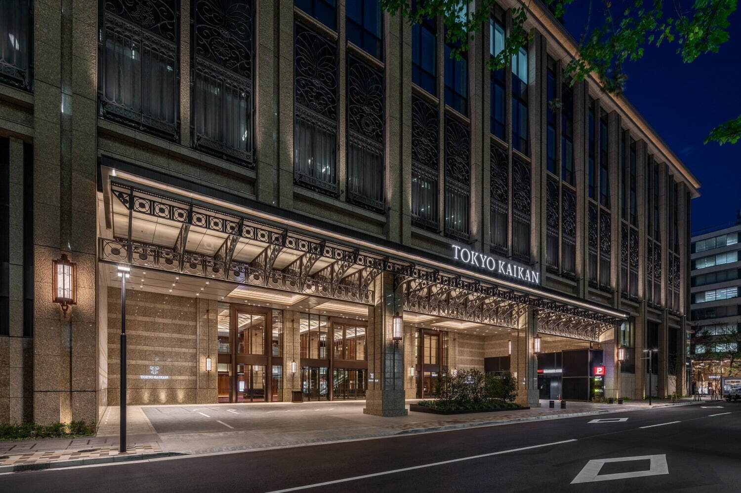 東京會舘25年ビアガーデン「銀座スカイビアテラス」東京駅や丸の内の夜景と楽しむビール＆肉プレートなど｜写真11