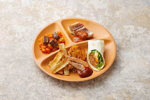 東京會舘25年ビアガーデン「銀座スカイビアテラス」東京駅や丸の内の夜景と楽しむビール＆肉プレートなど｜写真10