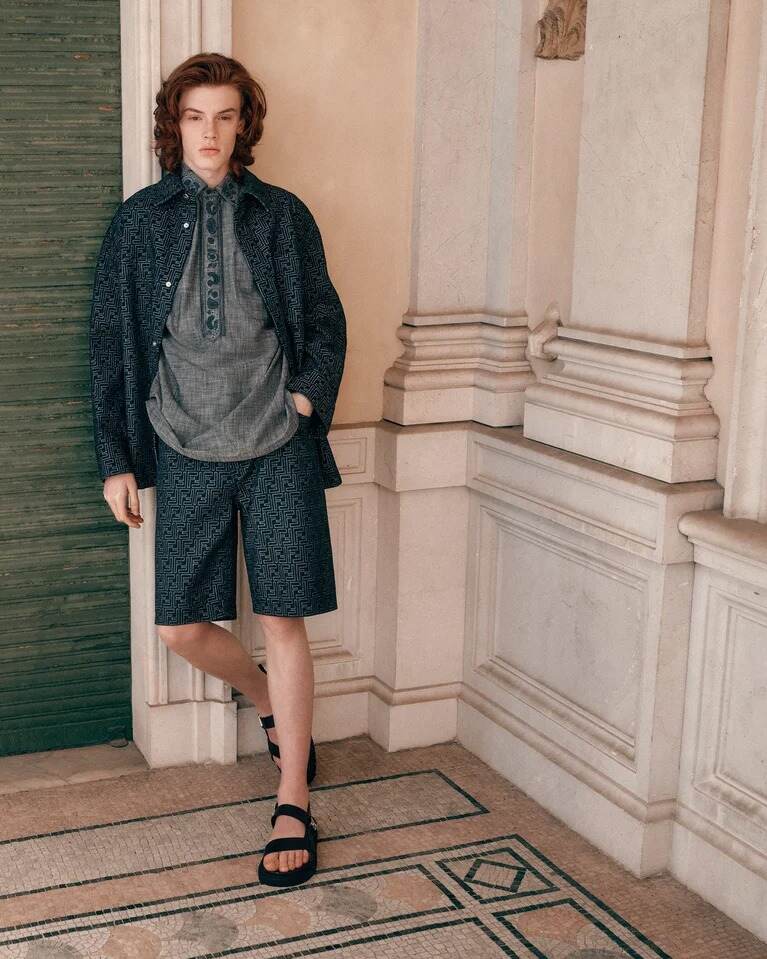 フェンディ(FENDI) FF｜写真3