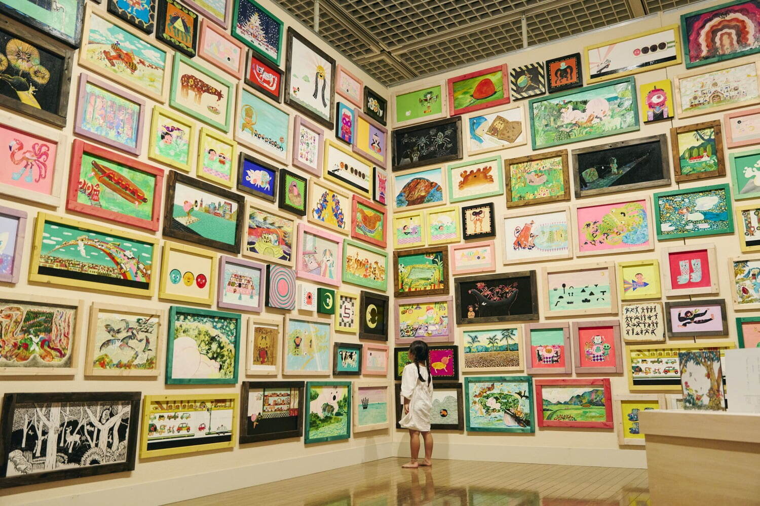 芸術家｜ザ・キャビンカンパニー個展が滋賀県立美術館で、“廃遊園地”のような立体作品＆原画約300点が並ぶ壁画