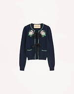 ヴァレンティノ25年秋ウェア、“ハートビジューボタン”煌めくワンピ＆チェリーが揺れるニットポロ｜写真8