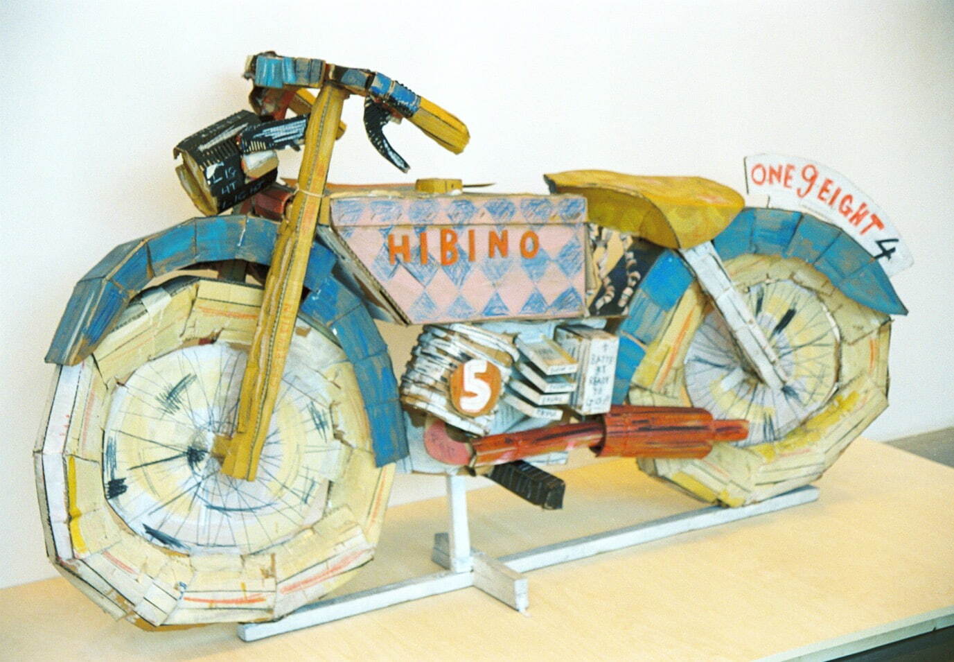 日比野克彦 《オートバイ》 1984年
撮影:竹内裕二