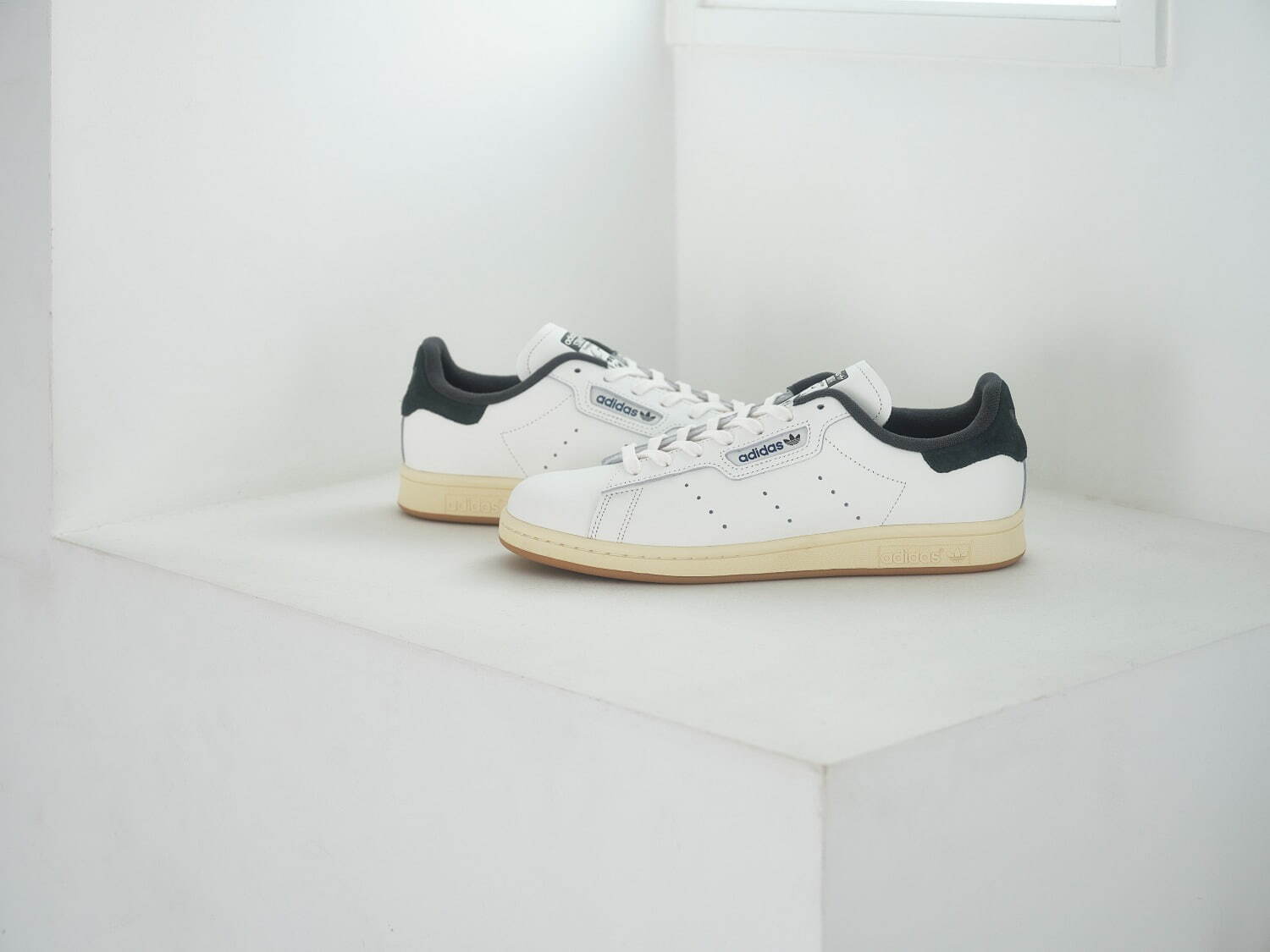 アディダス オリジナルス(adidas Originals) スタンスミス｜写真4