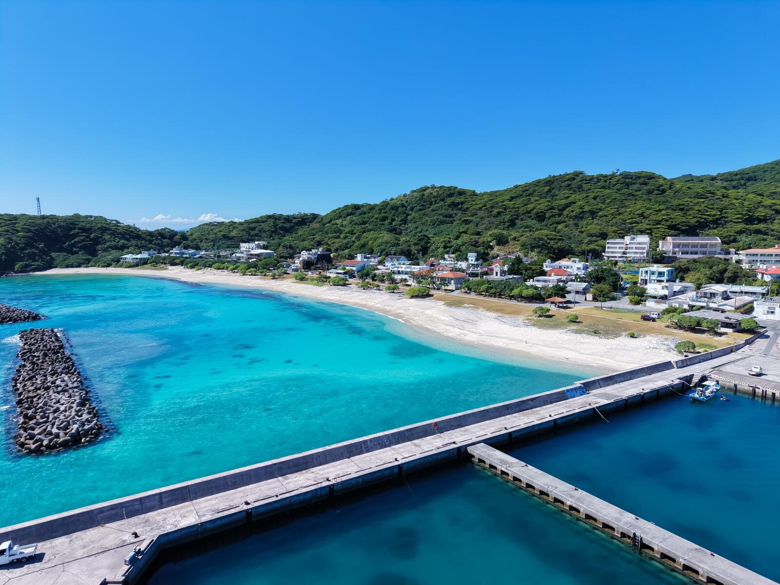 慶良間諸島・阿嘉島、ケラマブルーの代表格”北浜ビーチ”や素朴な自然｜写真35