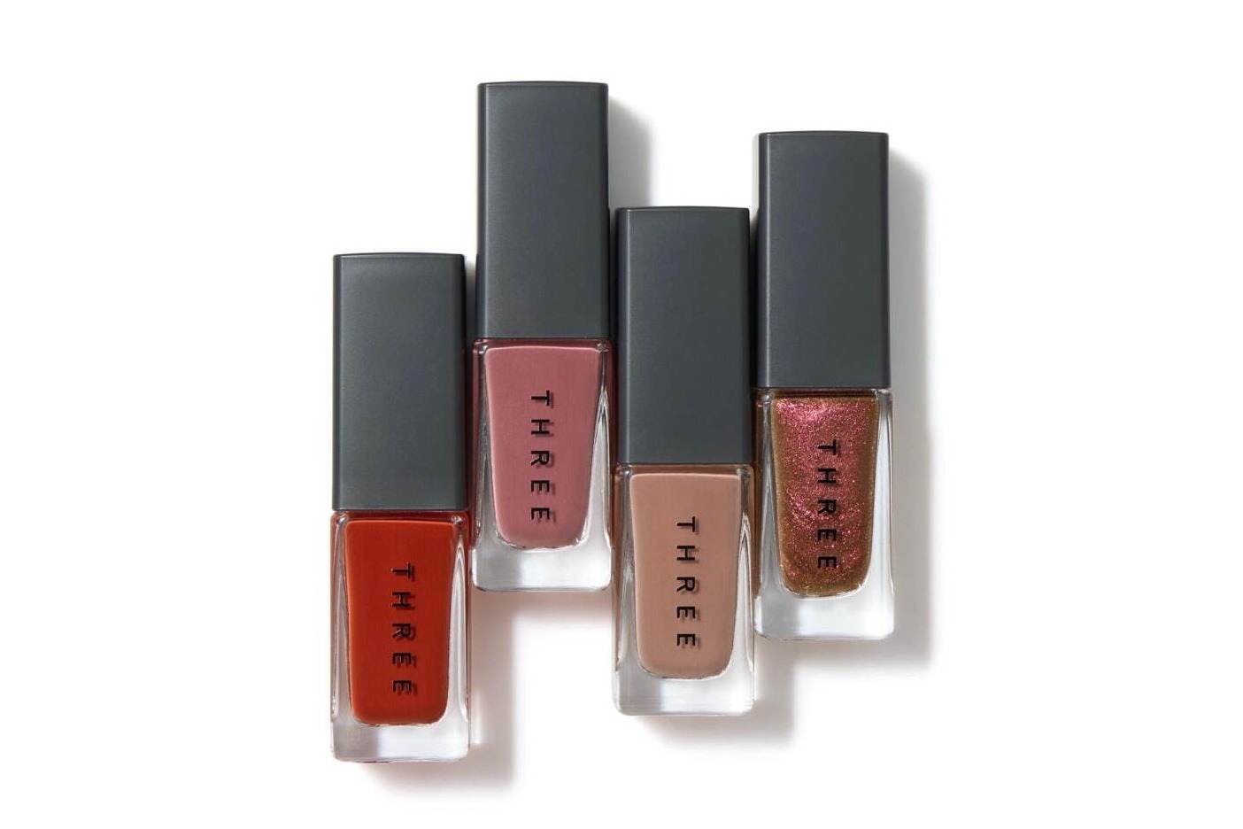 マットネイル｜THREE「軽やかな花＆神聖な石」着想25年秋ネイル、“隠しパール”入りモーヴピンクなど全4色