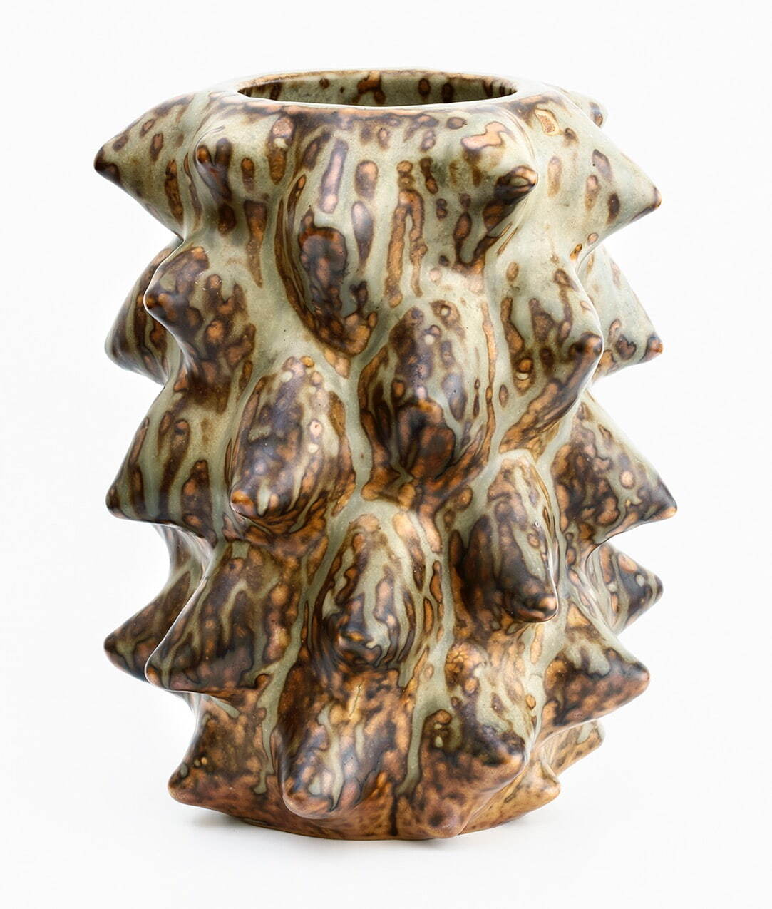 アクセル・サルト 《花器》 1946年
陶器 個人蔵 撮影:大屋孝雄