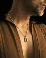 ガルニ25年夏ジュエリー、“ネイル気分”で指先につけるシルバーリング＆ダークな天然石ネックレスなど｜写真4