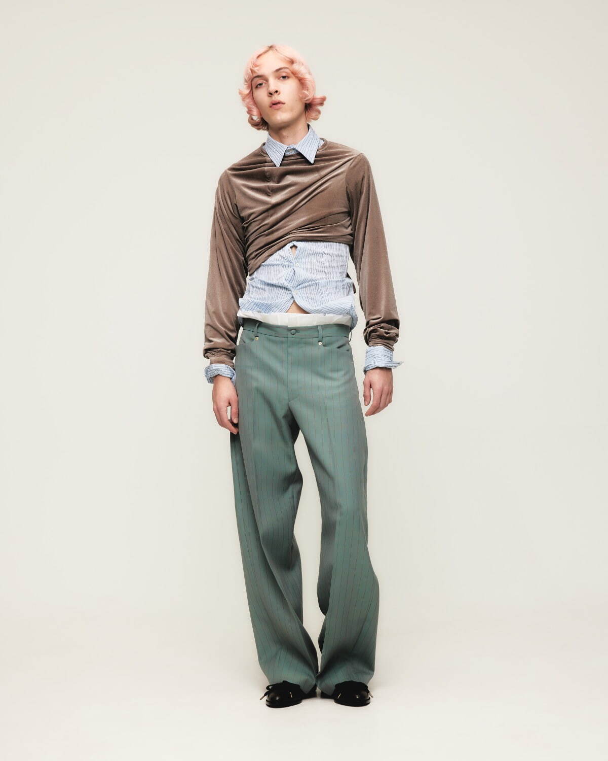 オムナ 2025-26年秋冬<span>コレクション</span> - 写真31