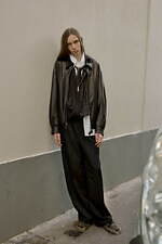 ベッドフォード、レイヤード仕様のMA-1＆“ヴィンテージ調”起毛加工のワークジャケット｜写真2