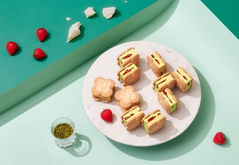 いちごバターサンド＜ピスタチオ＞3個入 1,728円※各日先着128箱限定