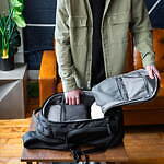 無重力バックパックの「エイブルキャリー」MoMAデザインストアに限定出店、高機能なシンプルバッグ｜写真3