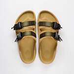 ビルケンシュトック×マハリシのアウトドアサンダル、“ミリタリー風”のバックル付きストラップ｜写真26