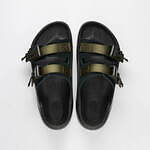 ビルケンシュトック×マハリシのアウトドアサンダル、“ミリタリー風”のバックル付きストラップ｜写真24