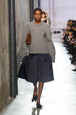 ヌメロ ヴェントゥーノ 2025-26年秋冬コレクション - 装飾を越えた”リボン”｜写真13