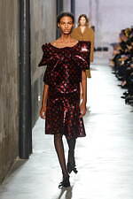 ヌメロ ヴェントゥーノ 2025-26年秋冬コレクション - 装飾を越えた”リボン”｜写真26