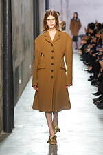 ヌメロ ヴェントゥーノ 2025-26年秋冬コレクション - 装飾を越えた”リボン”｜写真27