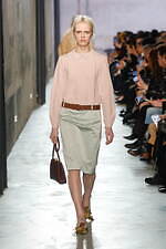 ヌメロ ヴェントゥーノ 2025-26年秋冬コレクション - 装飾を越えた”リボン”｜写真36