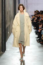 ヌメロ ヴェントゥーノ 2025-26年秋冬コレクション - 装飾を越えた”リボン”｜写真39