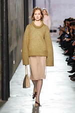 ヌメロ ヴェントゥーノ 2025-26年秋冬コレクション - 装飾を越えた”リボン”｜写真42