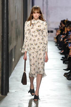 ヌメロ ヴェントゥーノ(N21) 2025-26年秋冬ウィメンズコレクション  - 写真25