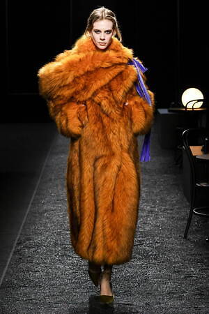 ニナ リッチ(NINA RICCI) 2025-26年秋冬ウィメンズコレクション  - 写真1