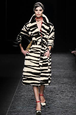 ニナ リッチ(NINA RICCI) 2025-26年秋冬ウィメンズコレクション  - 写真24