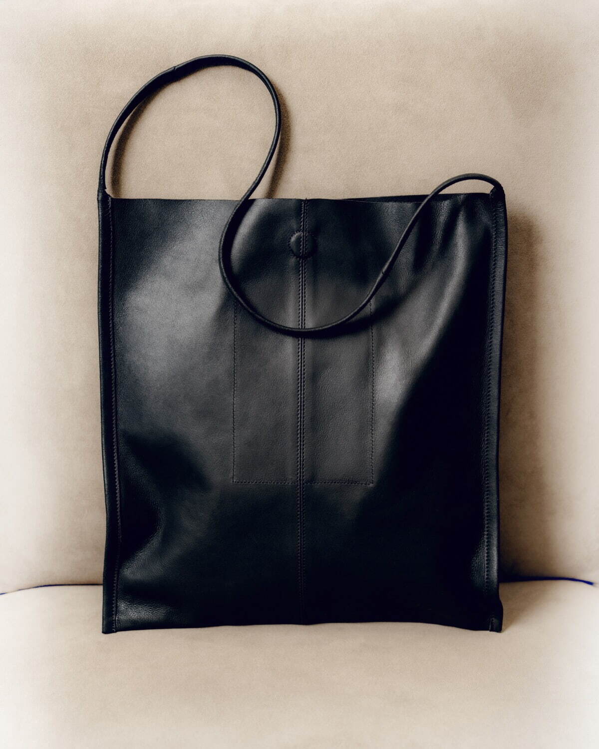 ヨーク×モルフェ スモールショルダーバッグ 35,200円
