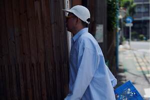 ディガウェル×ミンナノ“オーバーサイズ”のストライプ柄シャツ＆バギーショーツなど