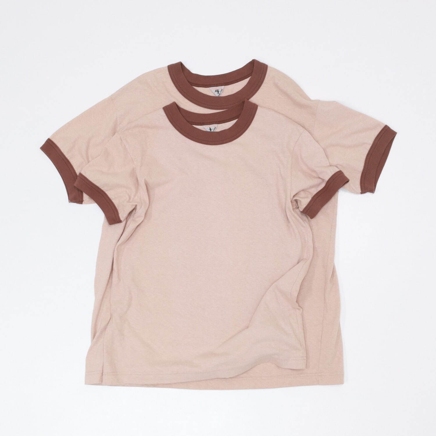 フィルメランジェ“レトロ配色”リンガーTシャツや手刺繍バッグ、スーパー エー マーケット限定で｜写真4