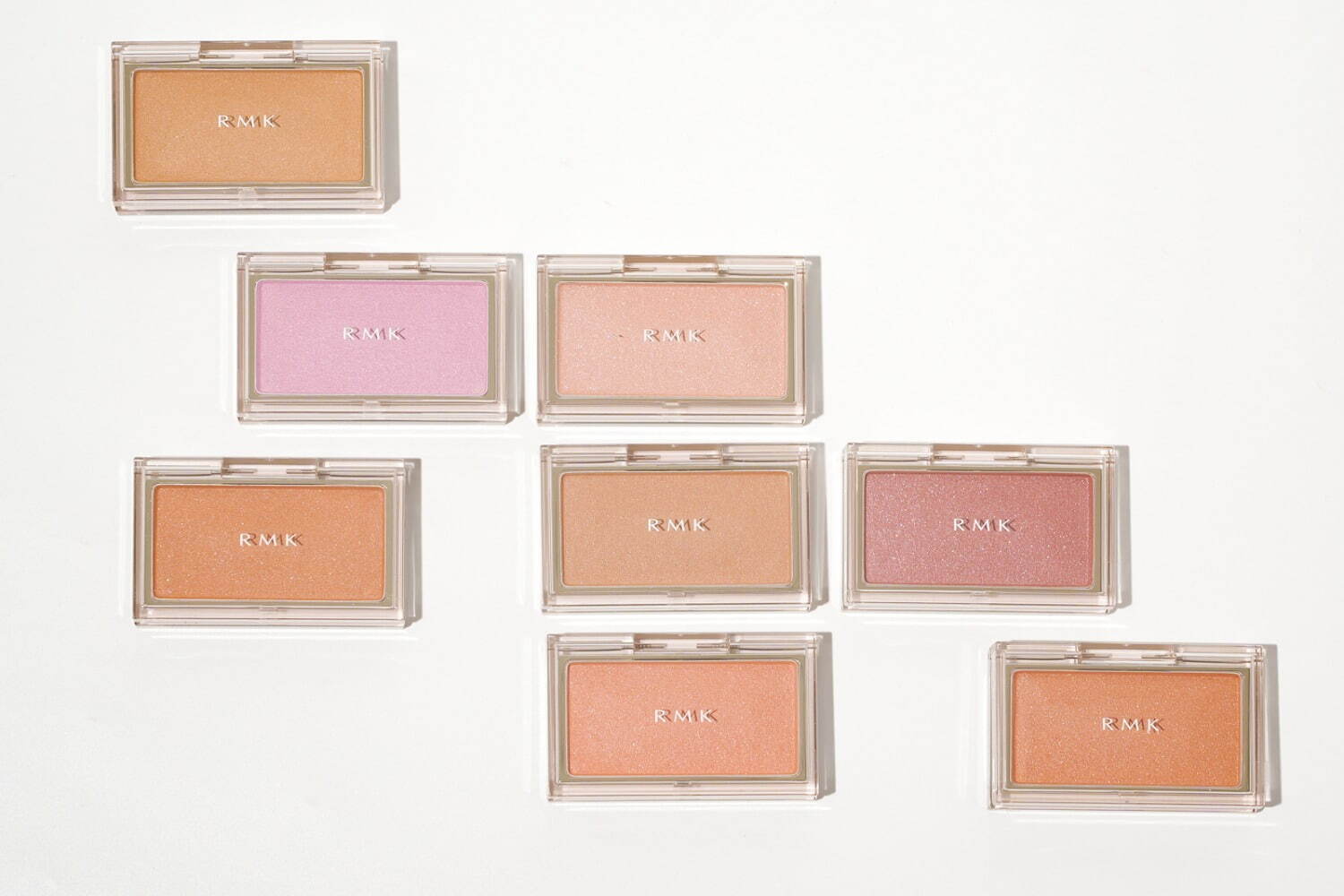 RMK2025年秋コスメ、“夕暮れ・夜の闇”着想の偏光パールアイシャドウや“謎色”ネイル｜写真27
