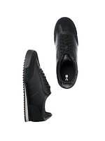 人気ブランドメンズシューズ【2025年秋】おしゃれに履きたい白スニーカーやカジュアルな革靴など｜写真23