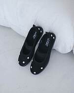 人気ブランドレディース靴【2025年秋】おしゃれに使える、きれいめスニーカーや大人可愛い革靴｜写真8