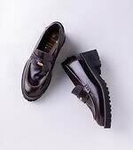 人気ブランドレディース靴【2025年秋】おしゃれに使える、きれいめスニーカーや大人可愛い革靴｜写真61