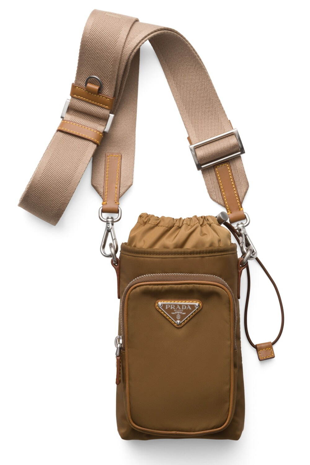 プラダの薄底メンズシューズ、ナイロン＆スエードのスリッポンや曲線ステッチのレザースニーカー｜写真11