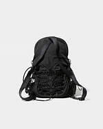 ビューティフルピープル“過剰な”収納＆ハンドルを搭載したショルダーやバックパック｜写真6