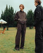 キコ・コスタディノフ“ウォッシュ加工”デニムジャケット＆曲線切り替えのデニムパンツ｜写真7