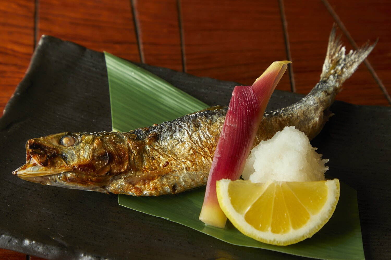 “俺の”レストラン新業態「俺の炉ばた 恵比寿」ぷりぷり特大海老など高級魚介を楽しむ本格炉端焼き｜写真4