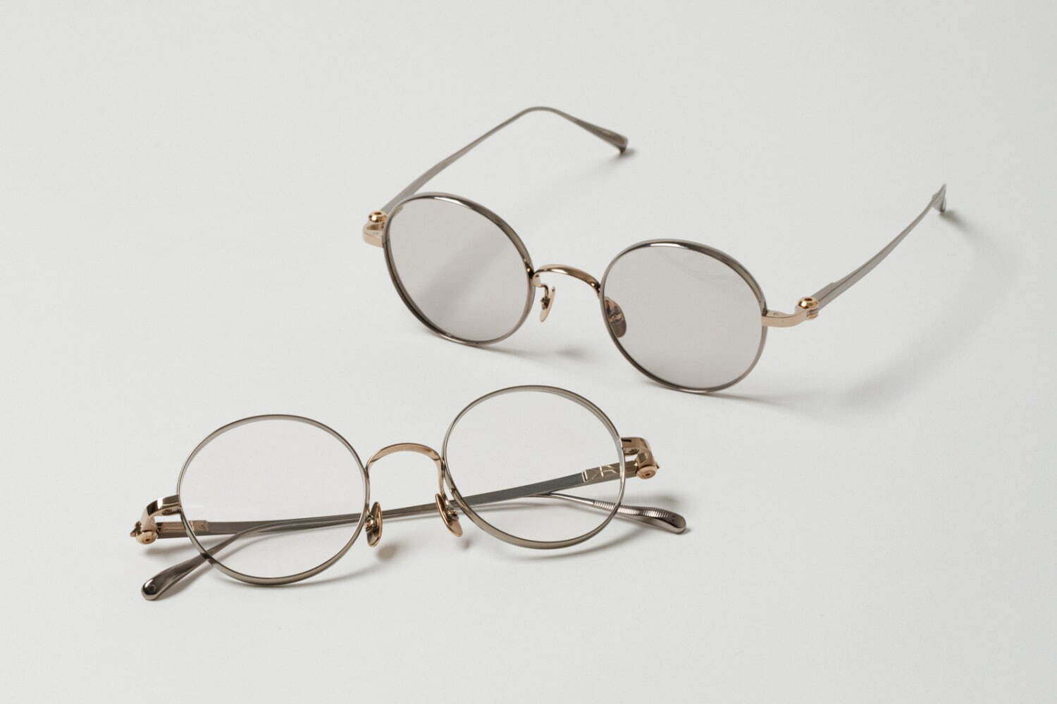 「PASADENA」 99,000円、「PASADENA-SG」 101,200円