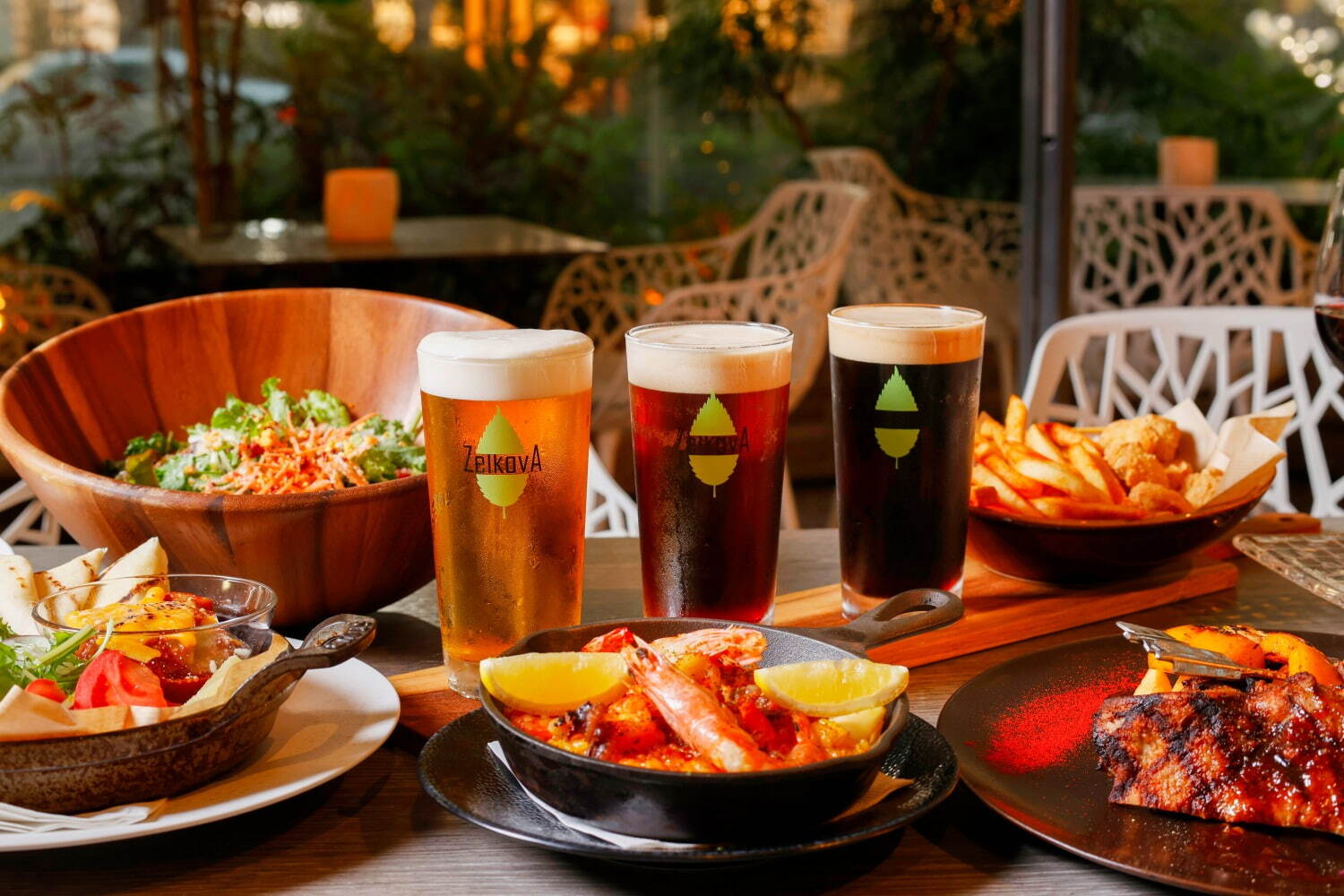 ザ ストリングス 表参道のビアガーデン、“メキシコ料理×アメリカ料理”や3段スタンドタパス｜写真18