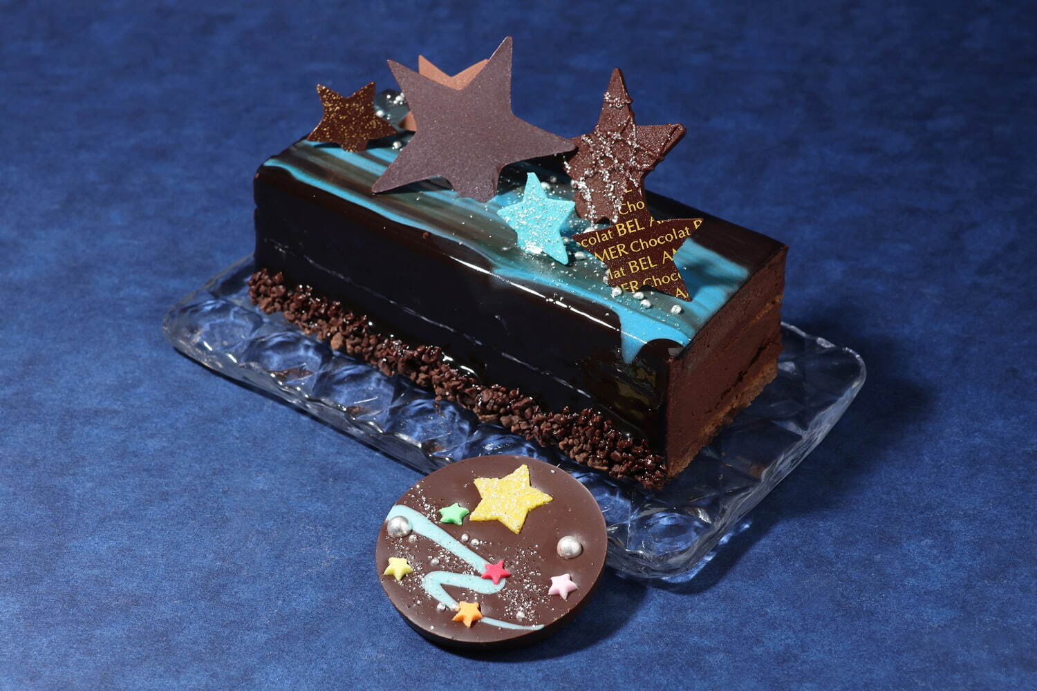 ベルアメールの25年七夕スイーツ、“星が瞬く”天の川イメージの濃厚チョコレートケーキ＆ショコラ｜写真1