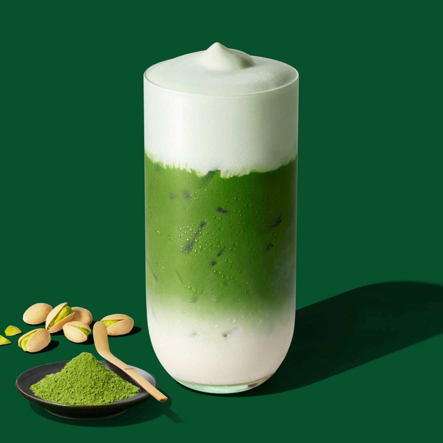 スターバックス ティー ＆ カフェ「夏抹茶」限定ドリンク、“ふわふわ”ピスタチオフォームのせ抹茶ラテ｜写真5