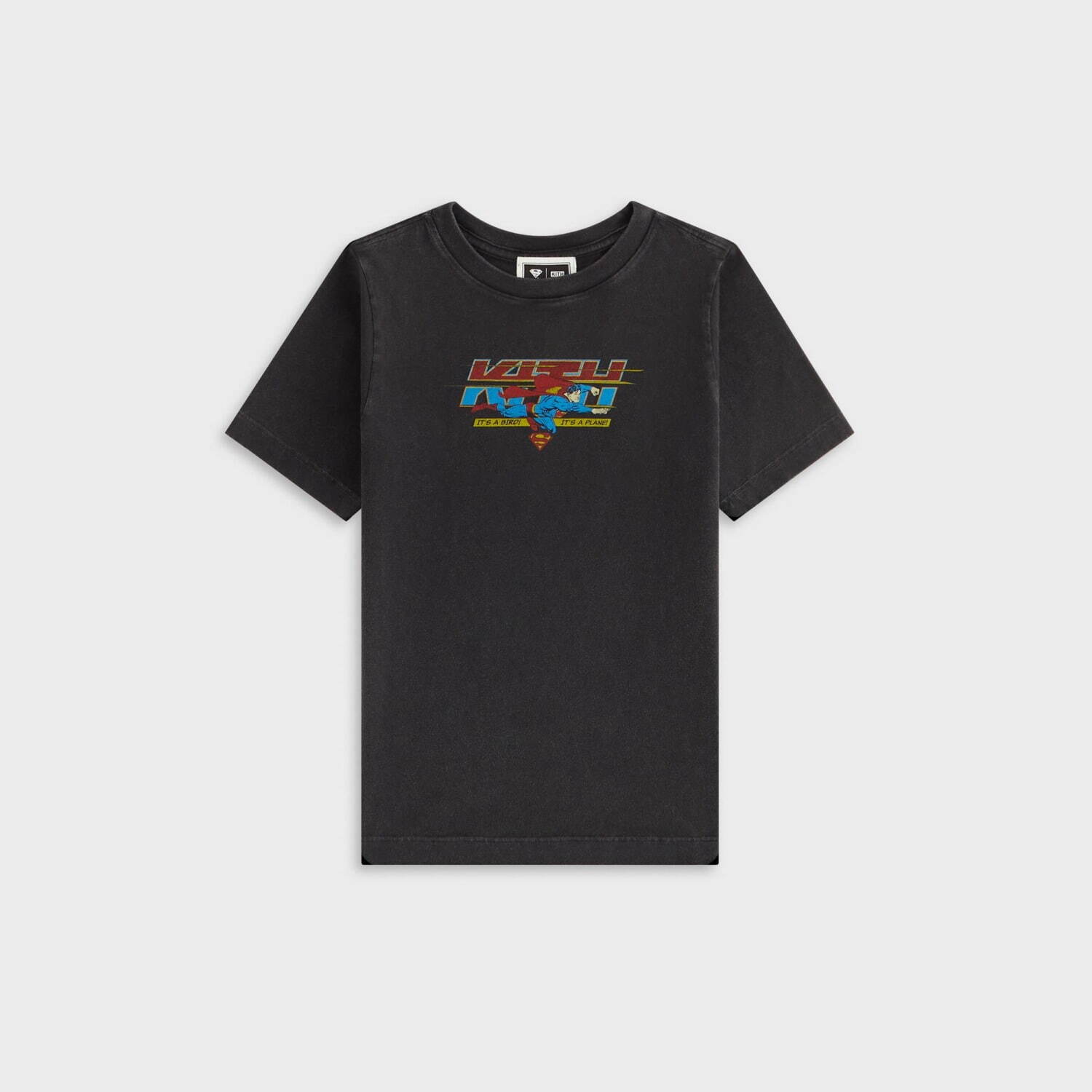 写真30/35｜Kith「スーパーマン」着想ウェア、Sシールド付き