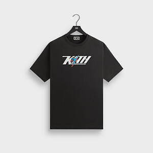 Kith「スーパーマン」着想ウェア、Sシールド付きブルゾン